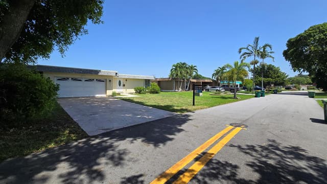 6311 NW 71st Avenue, Tamarac FL 33321 - Tamarac, FL - Photo 2