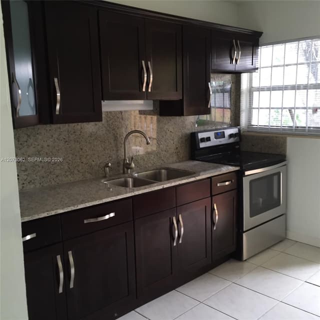 1000 NW 39th St, Miami FL 33127 - Miami, FL - Photo 7