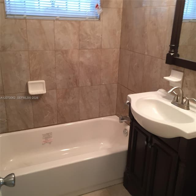 1000 NW 39th St, Miami FL 33127 - Miami, FL - Photo 5