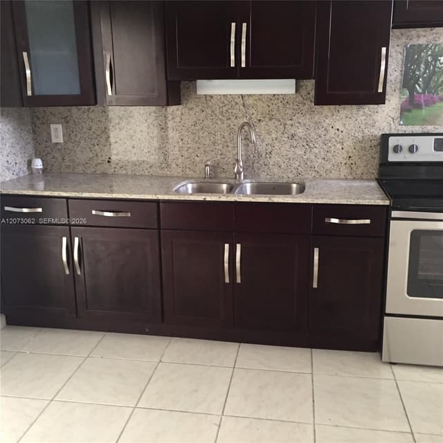 1000 NW 39th St, Miami FL 33127 - Miami, FL - Photo 4