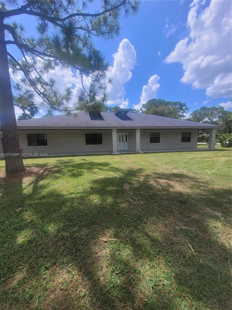 7261 140th Ave N, West Palm Beach FL 33412