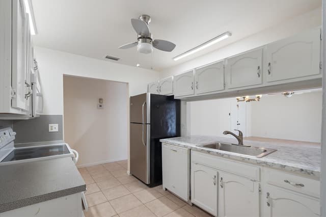 2035 SW 24TH Circle, Boynton Beach FL 33426 - Boynton Beach, FL - Photo 7