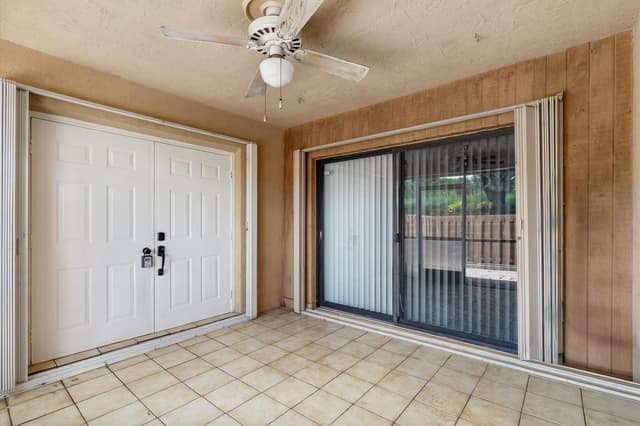 2035 SW 24TH Circle, Boynton Beach FL 33426 - Boynton Beach, FL - Photo 3