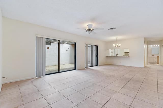 2035 SW 24TH Circle, Boynton Beach FL 33426 - Boynton Beach, FL - Photo 4