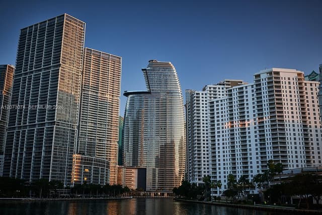 300 Biscayne Boulevard Way # 2608W, Miami FL 33131 - Miami, FL - Photo 3