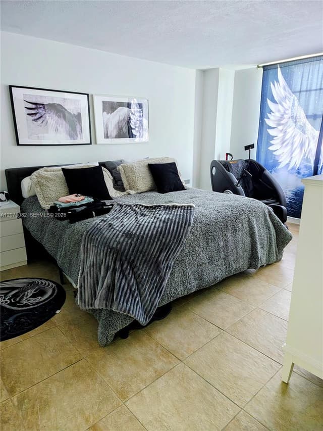 2333 Brickell Ave # 2814, Miami FL 33129 - Miami, FL - Photo 2