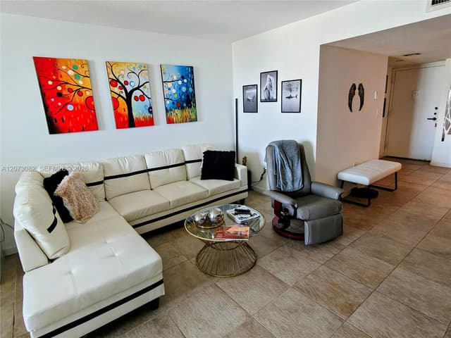 2333 Brickell Ave # 2814, Miami FL 33129 - Miami, FL - Photo 3