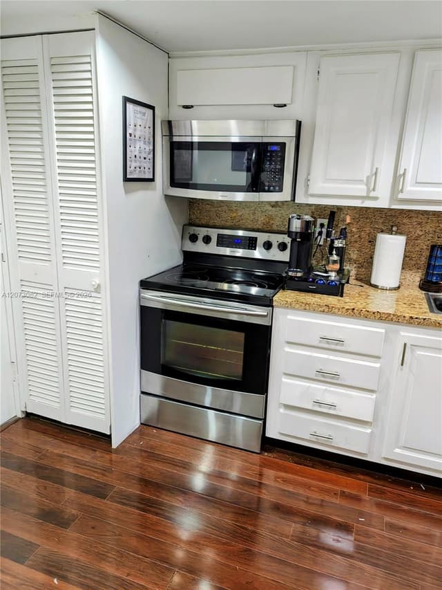 2333 Brickell Ave # 2814, Miami FL 33129 - Miami, FL - Photo 5