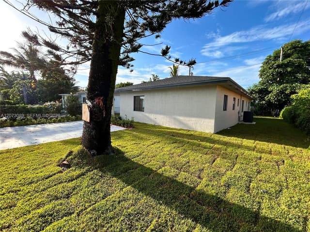 2950 NW 93 ST, Miami FL 33147 - Miami, FL - Photo 3
