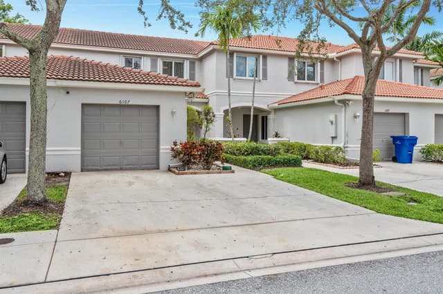 6107 Sandy Bank Terrace, Riviera Beach FL 33407 - Riviera Beach, FL - Photo 2
