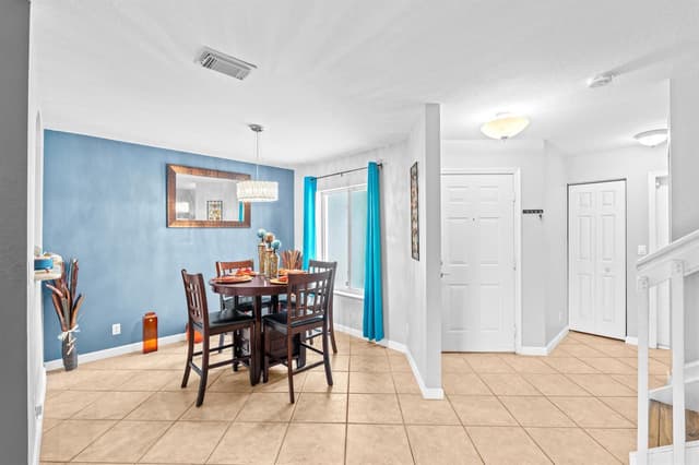 6107 Sandy Bank Terrace, Riviera Beach FL 33407 - Riviera Beach, FL - Photo 7