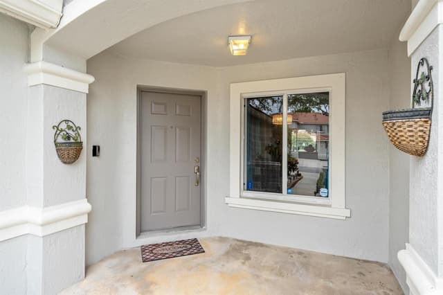 6107 Sandy Bank Terrace, Riviera Beach FL 33407 - Riviera Beach, FL - Photo 5