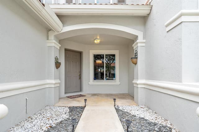 6107 Sandy Bank Terrace, Riviera Beach FL 33407 - Riviera Beach, FL - Photo 4