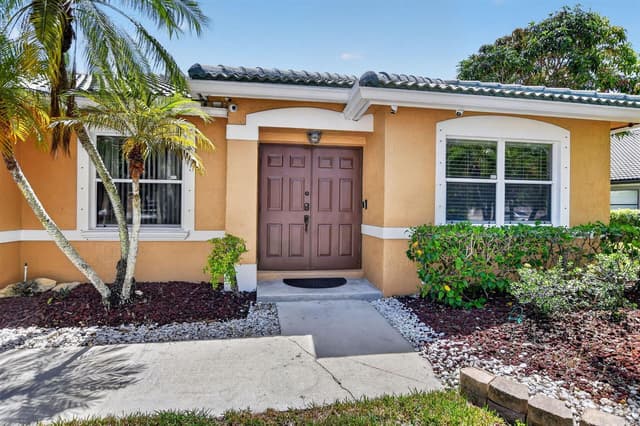 5659 NW 109TH Lane, Coral Springs FL 33076 - Coral Springs, FL - Photo 4