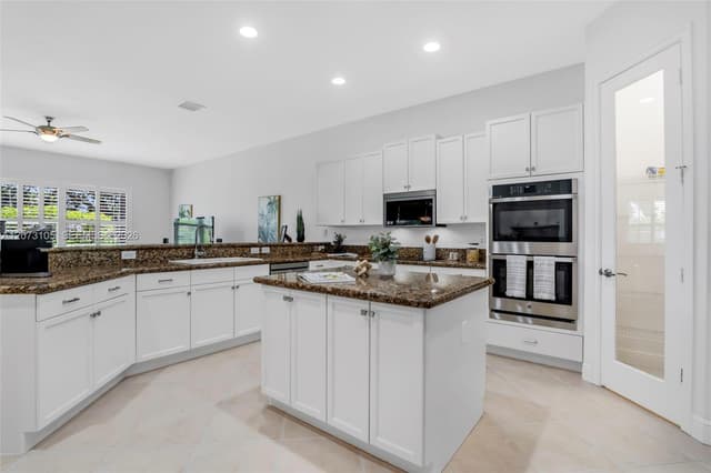 15190 SW 34th St, Davie FL 33331 - Davie, FL - Photo 3