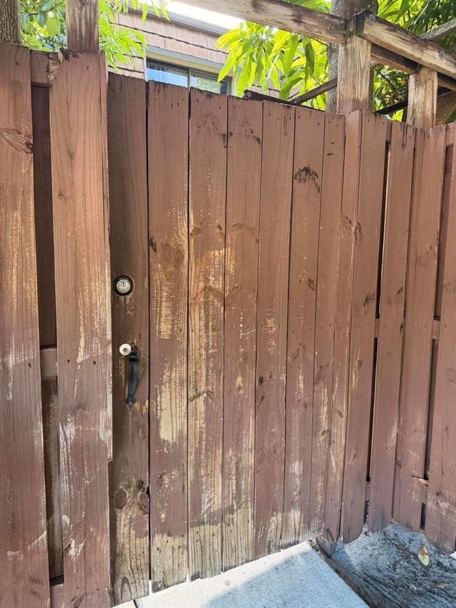1421 14TH Lane # D, FL 33463 - Photo 2