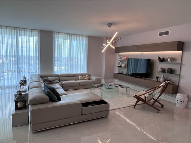 17301 Biscayne Blvd # 1402, North Miami Beach FL 33160 - North Miami Beach, FL - Photo 2