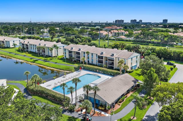 1111 GREEN PINE Boulevard # F1, West Palm Beach FL 33409 - West Palm Beach, FL - Photo 2