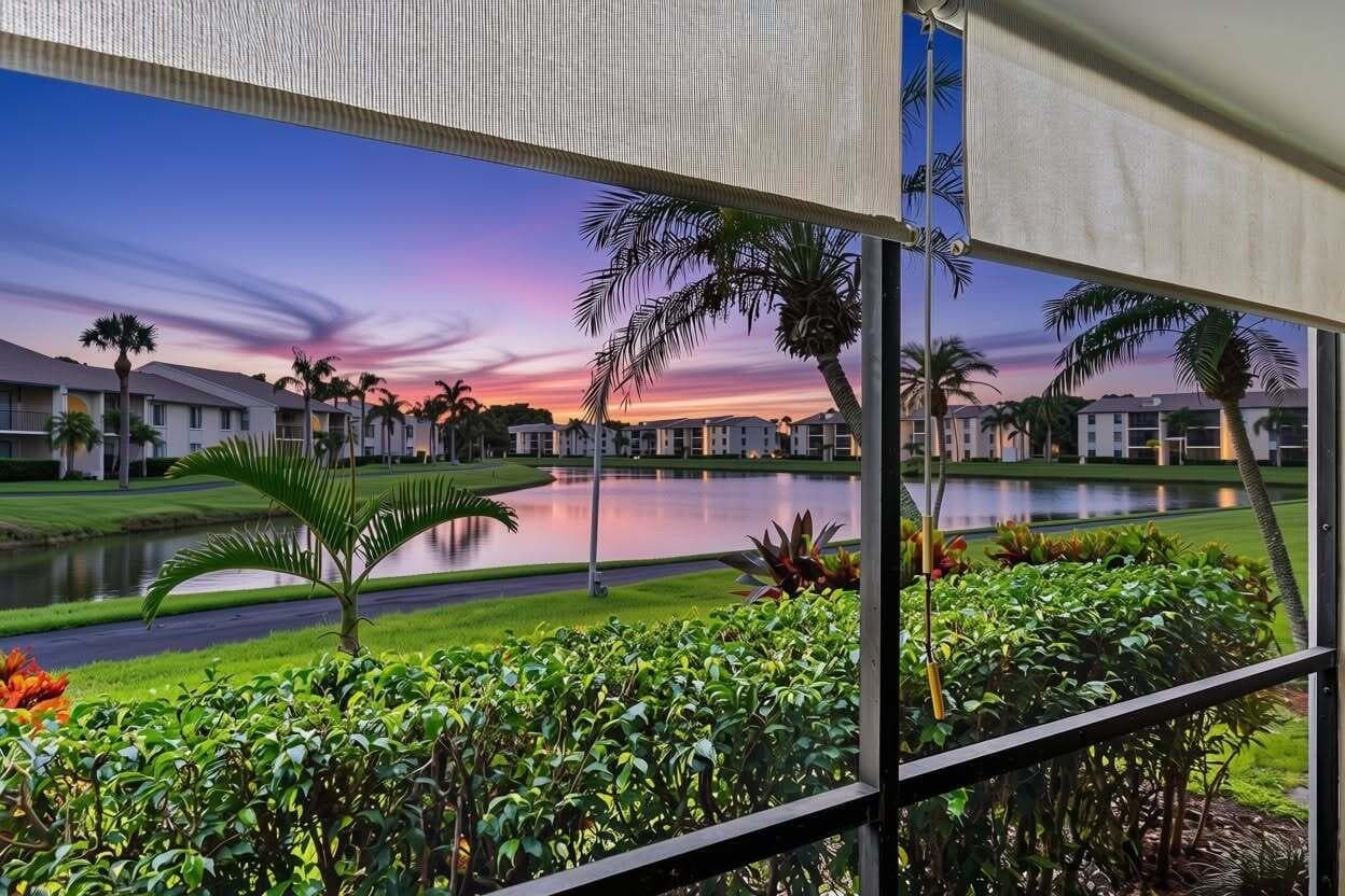 1111 GREEN PINE Boulevard # F1, West Palm Beach FL 33409