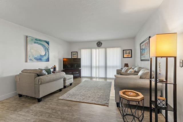 1111 GREEN PINE Boulevard # F1, West Palm Beach FL 33409 - West Palm Beach, FL - Photo 4