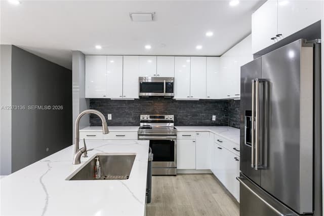 1725 NW 10th Ave, Fort Lauderdale FL 33311 - Fort Lauderdale, FL - Photo 5