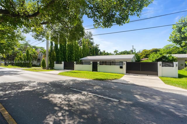 932 Bird Rd, Coral Gables FL 33146 - Coral Gables, FL - Photo 5