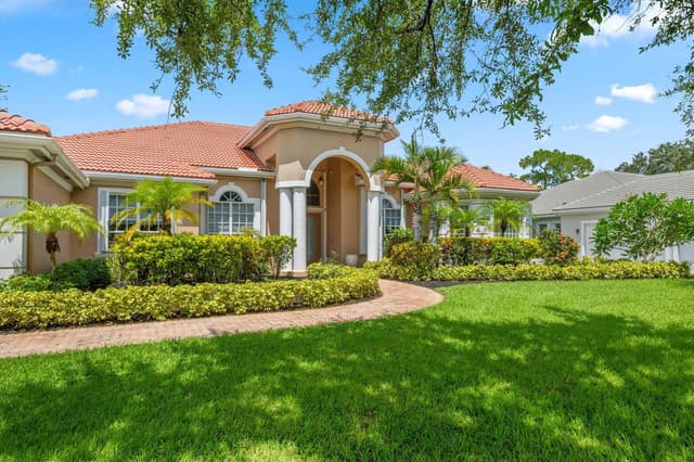 893 FOREST GLEN Lane, Wellington FL 33414 - Wellington, FL - Photo 2