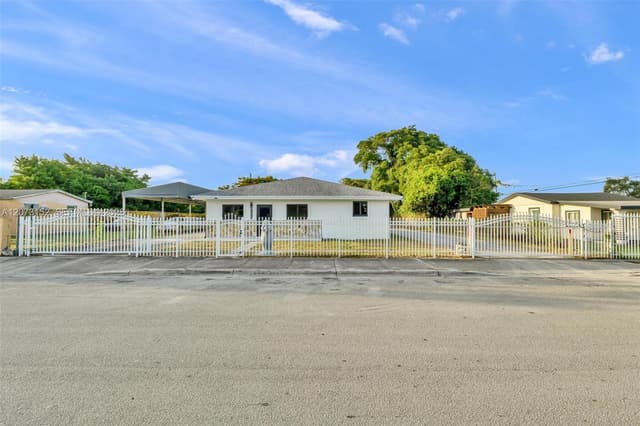 11815 SW 222nd St, Miami FL 33170 - Miami, FL - Photo 2
