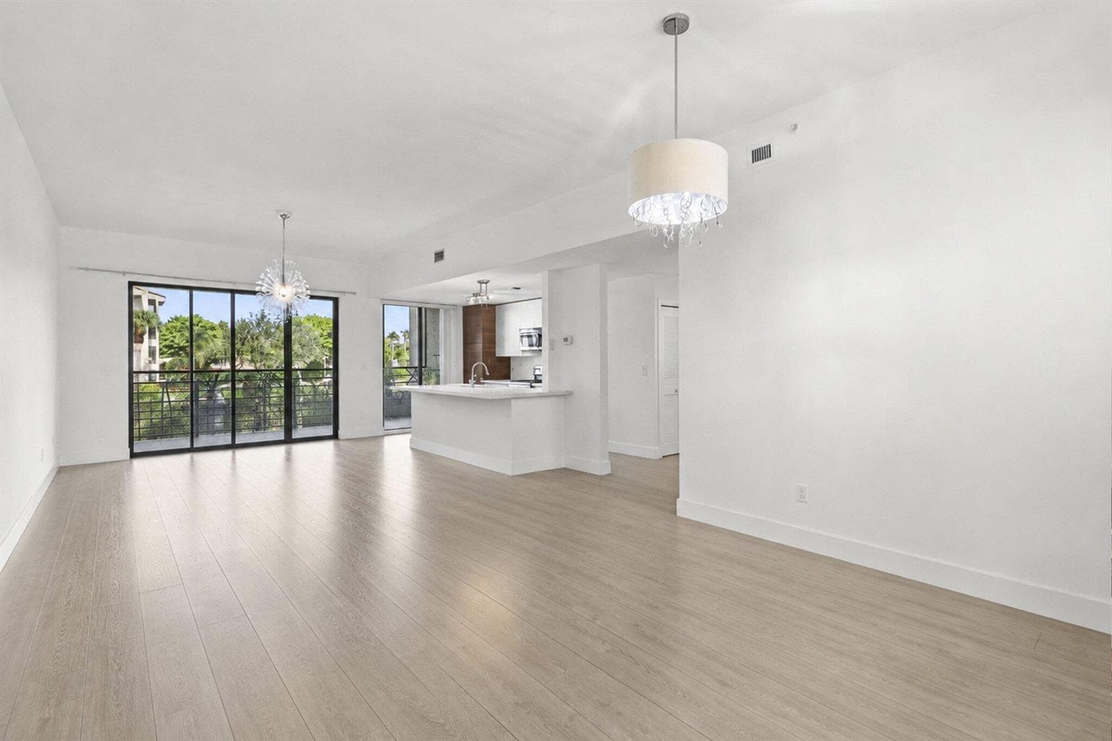 7535 La Paz Boulevard # 209, Boca Raton FL 33433 - Boca Raton, FL - Photo 1