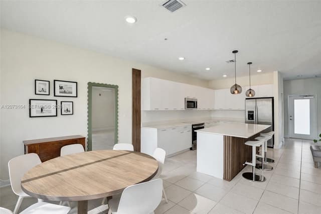 8001 NW 41st St # 109, Doral FL 33166 - Doral, FL - Photo 3