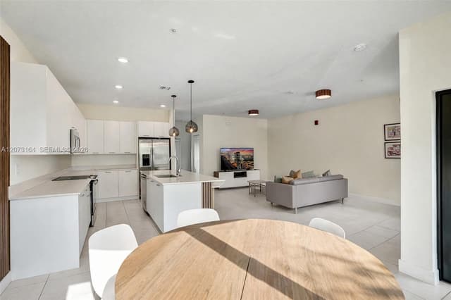 8001 NW 41st St # 109, Doral FL 33166 - Doral, FL - Photo 4