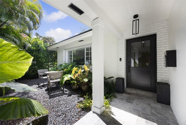 406 Miller Rd, Coral Gables FL 33146 - Coral Gables, FL - Photo 2