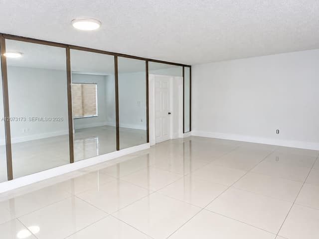 11221 SW 33rd Cir Pl, Miami FL 33165 - Miami, FL - Photo 5
