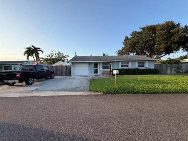 225 RIVER TERRACE Drive, Jupiter FL 33469 - Jupiter, FL - Photo 2