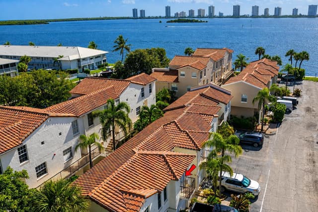 1145 Lake Shore Drive # 206, Lake Park FL 33403 - Lake Park, FL - Photo 3