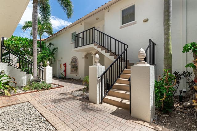 1145 Lake Shore Drive # 206, Lake Park FL 33403 - Lake Park, FL - Photo 5