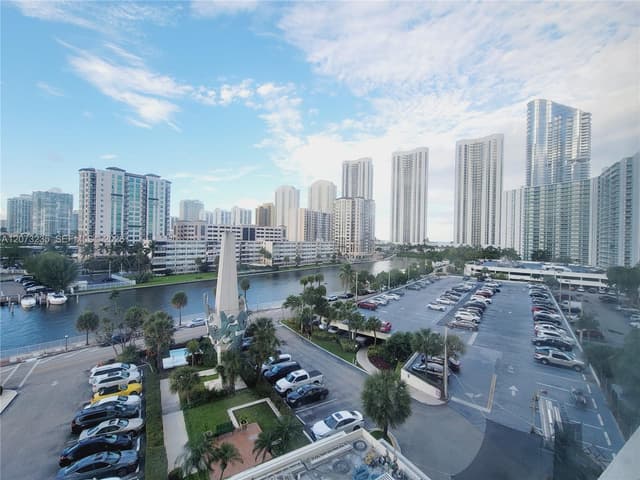 300 Bayview Dr # 603, Sunny Isles Beach FL 33160 - Sunny Isles Beach, FL - Photo 2