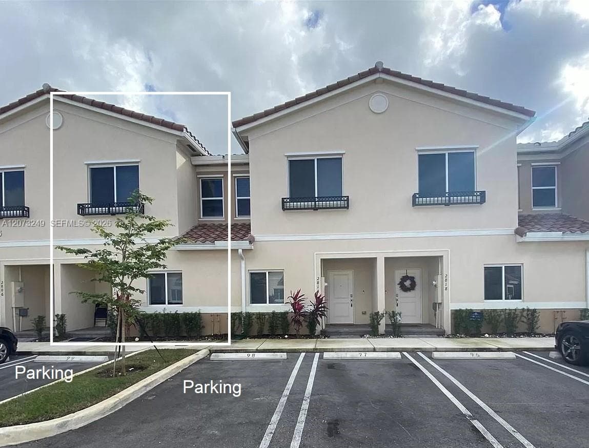 2810 NW 181st St, Miami Gardens FL 33056 - Miami Gardens, FL - Photo 1