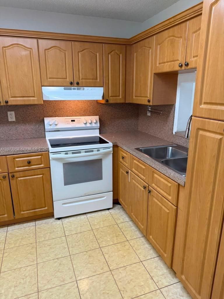 1830 SW 81st Ave # 4211, North Lauderdale FL 33068 - North Lauderdale, FL - Photo 1