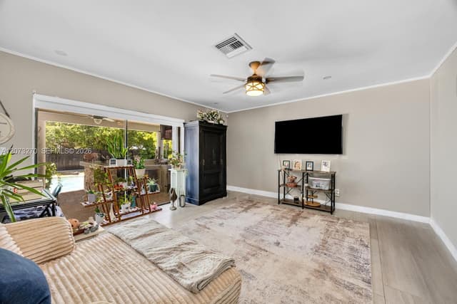 8144 SW 205th Ter, Cutler Bay FL 33189 - Cutler Bay, FL - Photo 5
