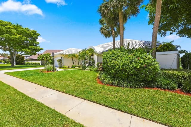 10739 STONEBRIDGE Boulevard, Boca Raton FL 33498 - Boca Raton, FL - Photo 4