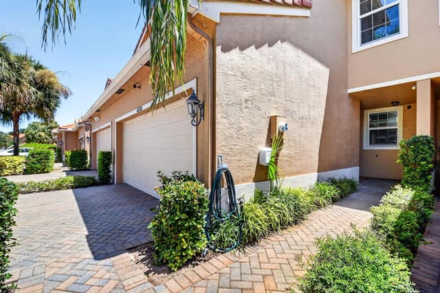 4349 Colony View Drive, Lake Worth FL 33463 - Lake Worth, FL - Photo 4
