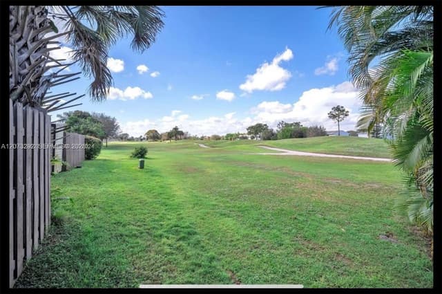 1925 SW 81st Ter, Davie FL 33324 - Davie, FL - Photo 5