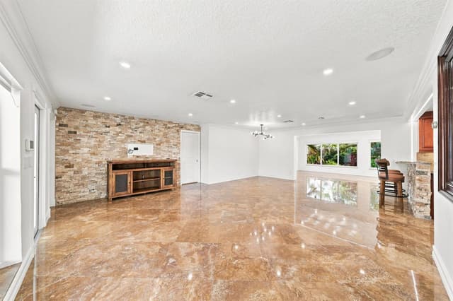 2010 NE 31ST Street, Lighthouse Point FL 33064 - Lighthouse Point, FL - Photo 6