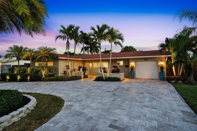 2010 NE 31ST Street, Lighthouse Point FL 33064 - Lighthouse Point, FL - Photo 3