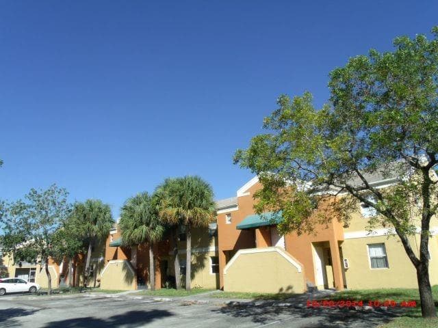 2431 NW 56th Avenue # 204, Lauderhill FL 33313 - Lauderhill, FL - Photo 2