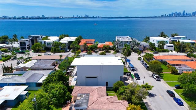 7509 Buccaneer Ave, North Bay Village FL 33141 - North Bay Village, FL - Photo 6