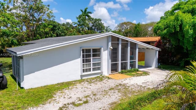 11600 NE 6th Ave, Biscayne Park FL 33161 - Biscayne Park, FL - Photo 3