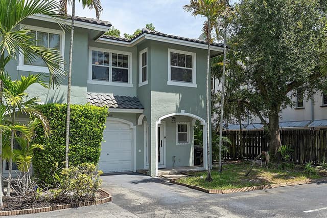 808 SW 4th Avenue, Fort Lauderdale FL 33315 - Fort Lauderdale, FL - Photo 2