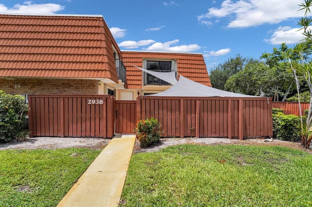 2938 SW 12TH Street, Deerfield Beach FL 33442 - Deerfield Beach, FL - Photo 2